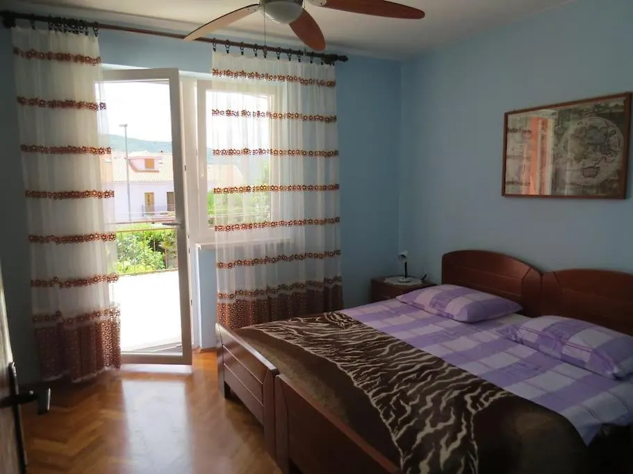 Apartment Radanovic-Beaches 5 Min Walking Cres